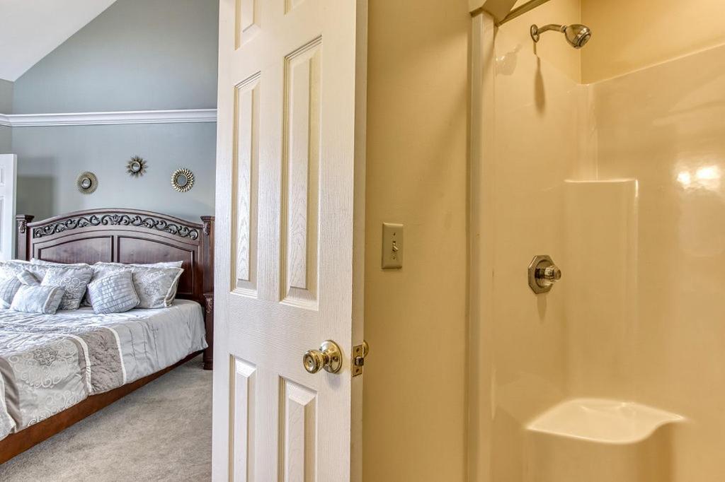 Ober Hideaway, Hot Tub, Wifi, 1089 Free Tickets Each Paid Day, Dollywood And More Гетлинбург Екстериор снимка